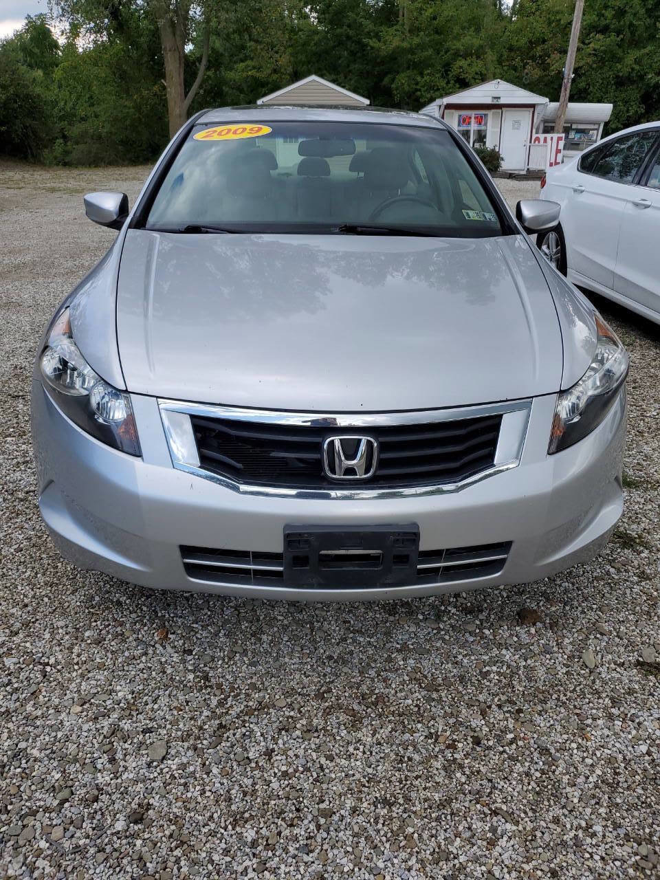 Used 2009 Honda Accord EX-L image 2