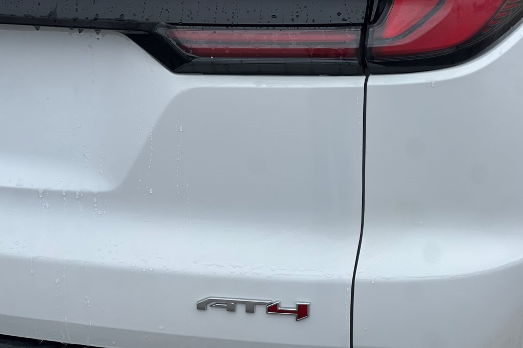 New 2026 GMC Acadia AT4 w/ Luxury Package image 23