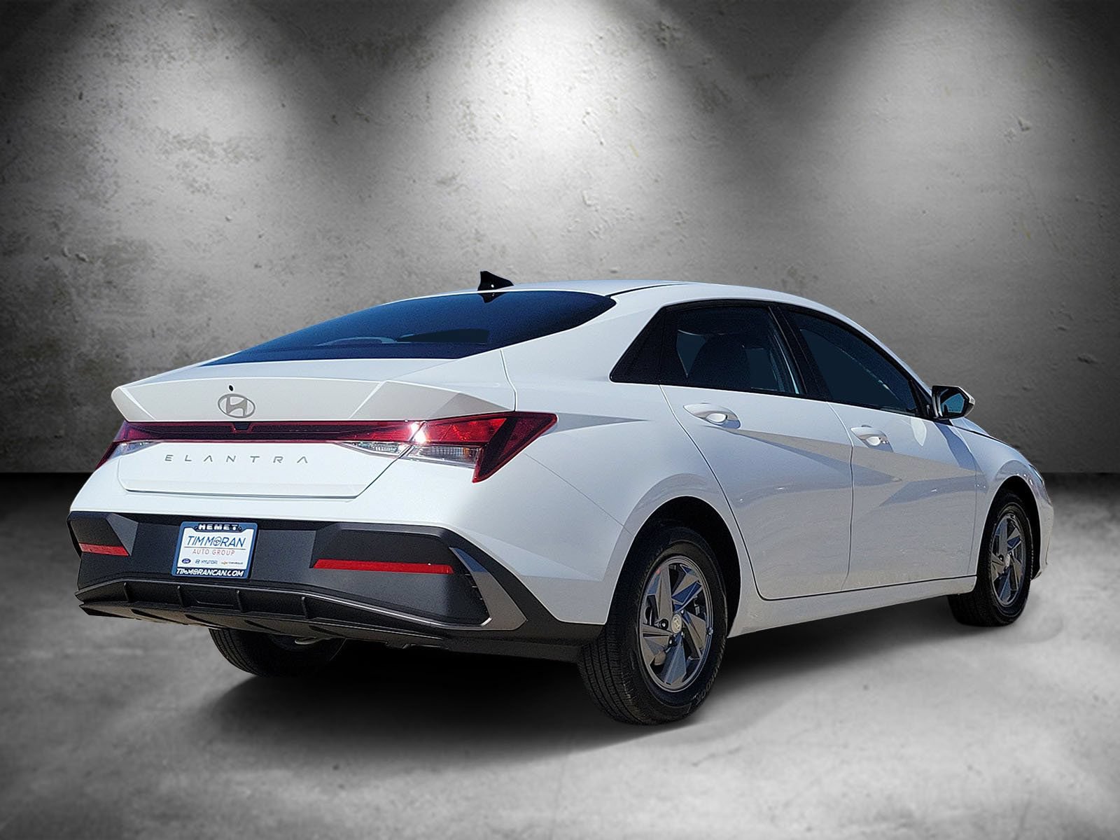 New 2026 Hyundai Elantra SE FWD image 3