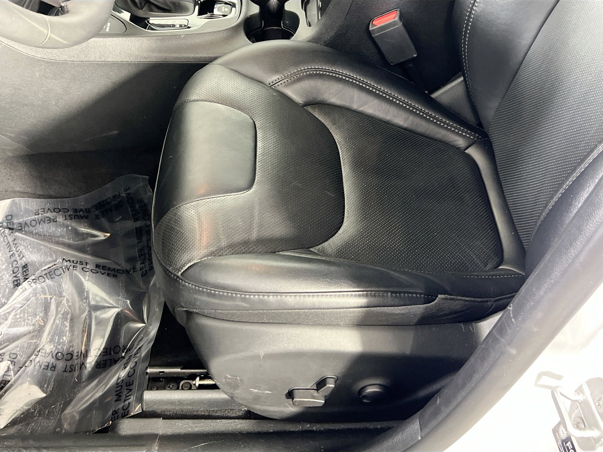 Used 2022 Jeep Cherokee Limited image 18