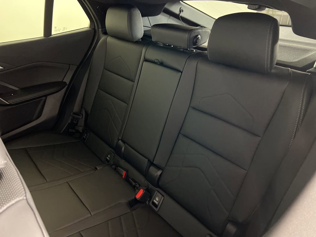 New 2026 BMW X2 xDrive28i w/ Convenience Package image 8