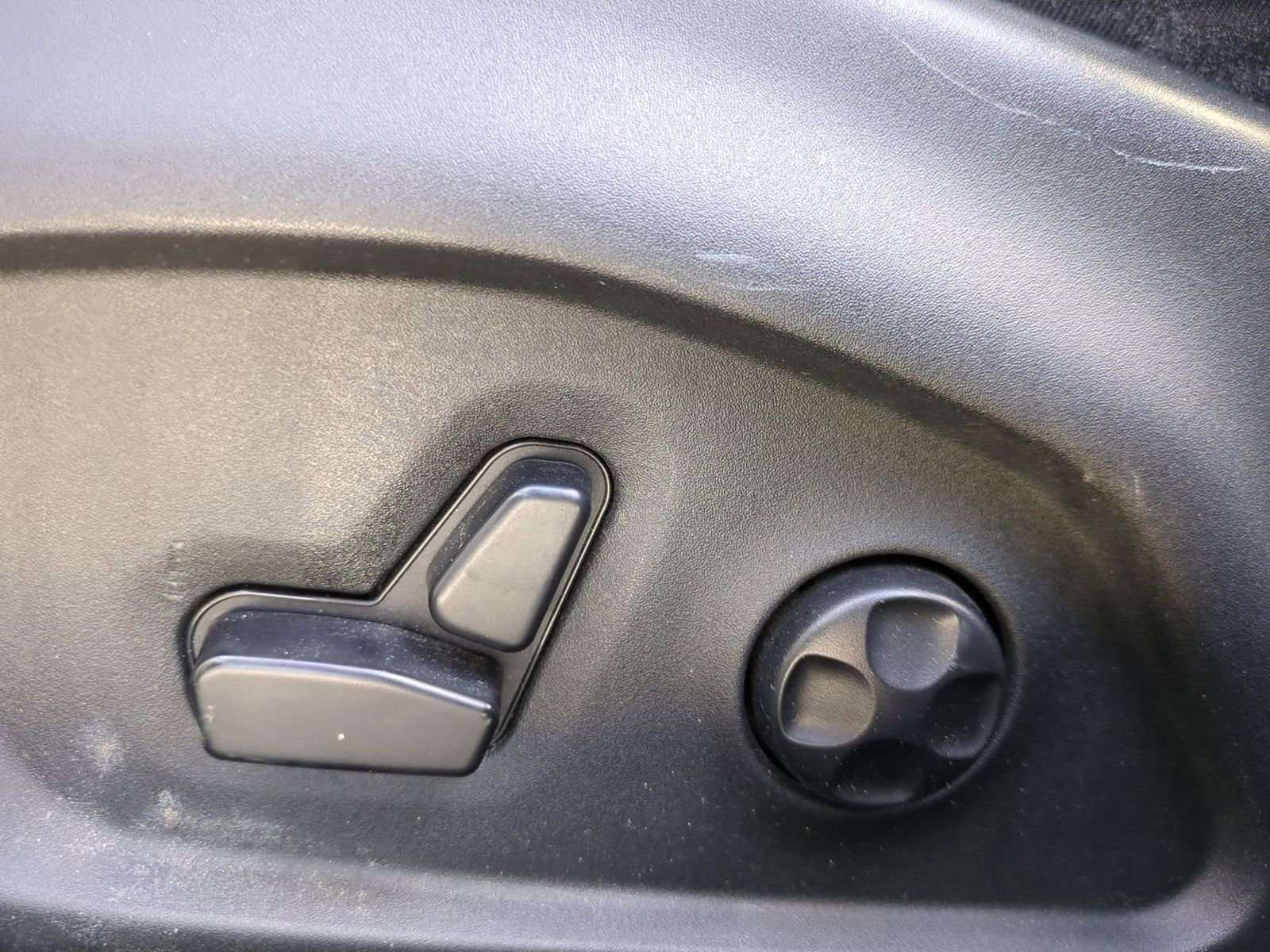 Used 2019 Jeep Compass Limited image 18