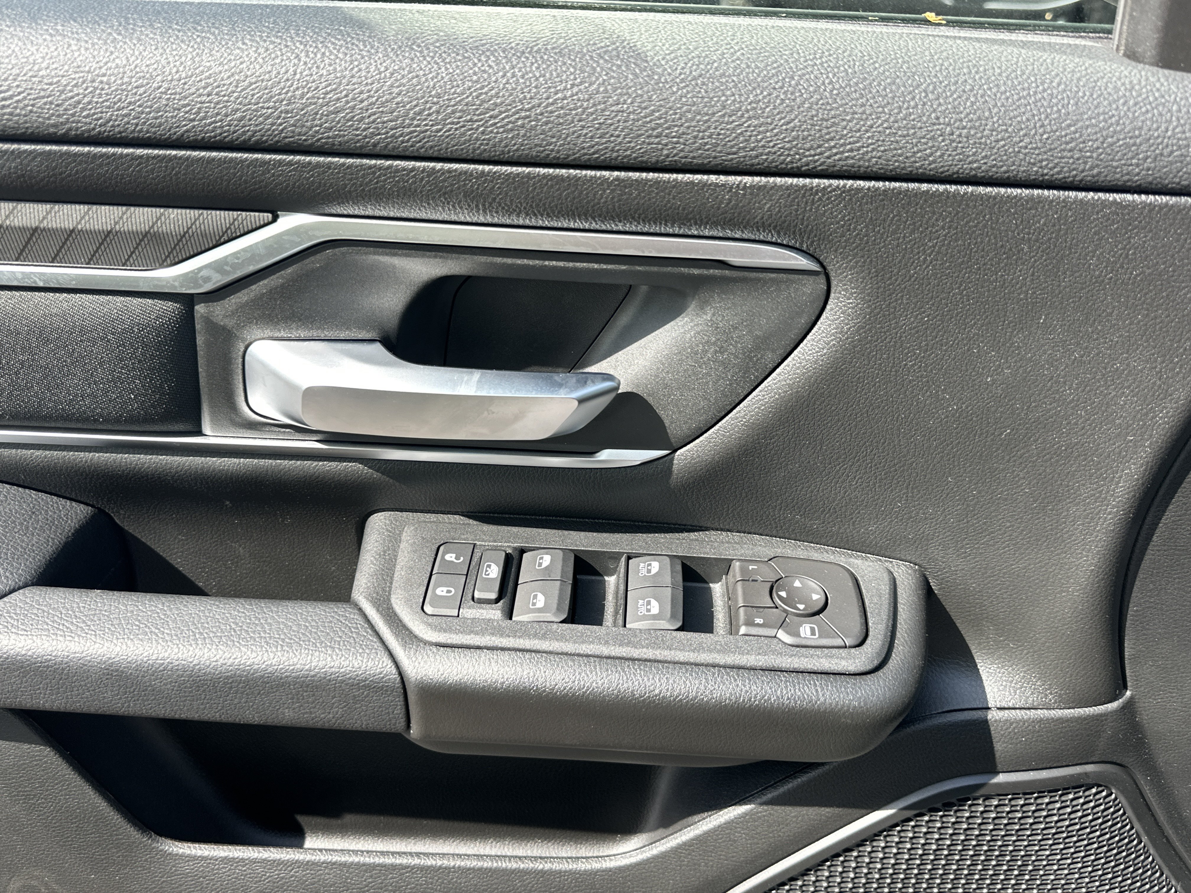 New 2026 RAM 1500 Big Horn AWD/4WD image 11