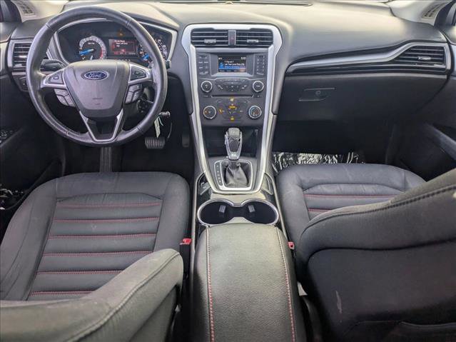 Used 2016 Ford Fusion SE w/ Equipment Group 201A FWD image 15