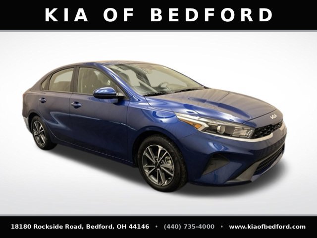 Certified 2024 Kia Forte LXS FWD image 3