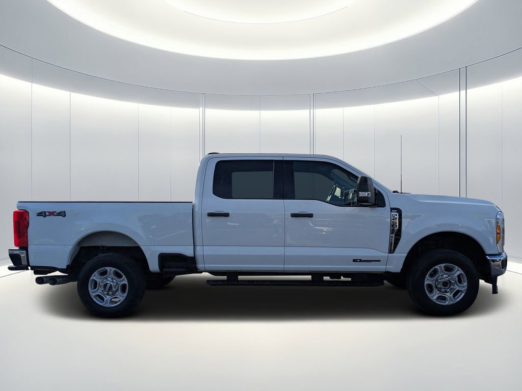 Used 2025 Ford F250 XLT image 3