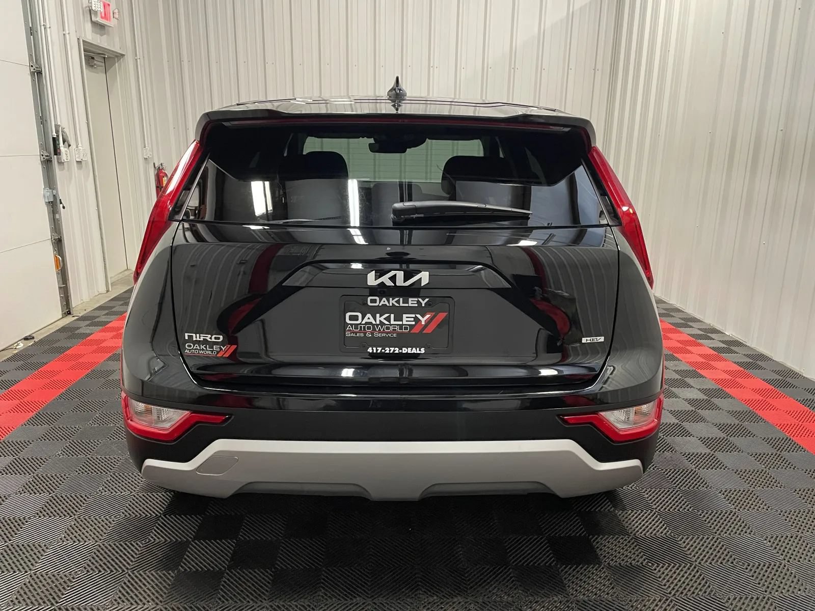 Used 2026 Kia Niro LX FWD image 3