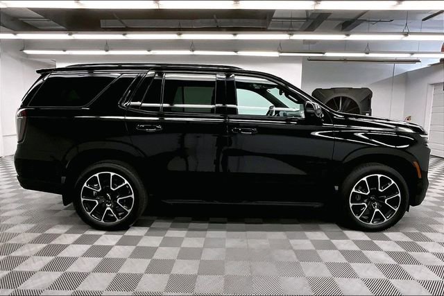 Used 2025 Chevrolet Tahoe RST w/ Comfort Package AWD/4WD image 15