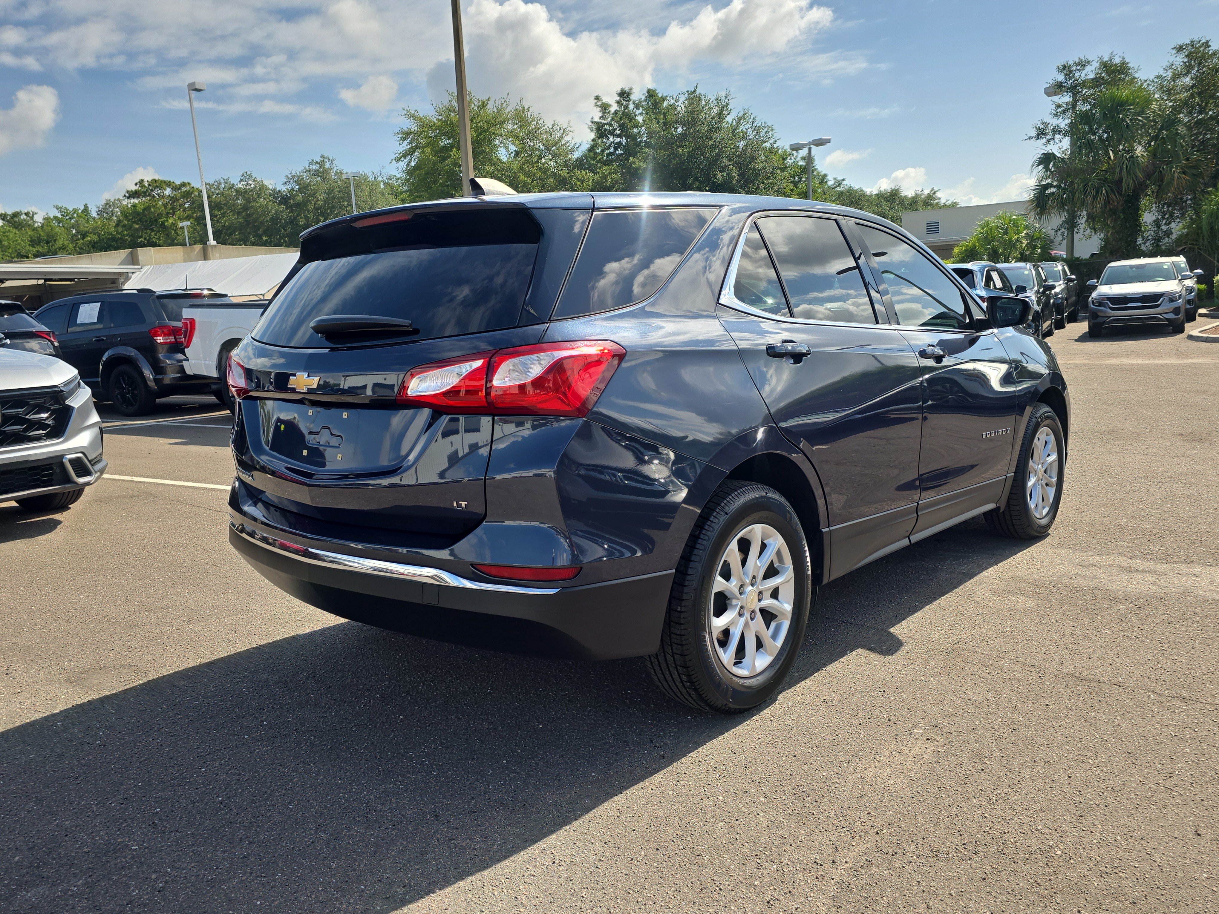 Used 2018 Chevrolet Equinox LT FWD image 8