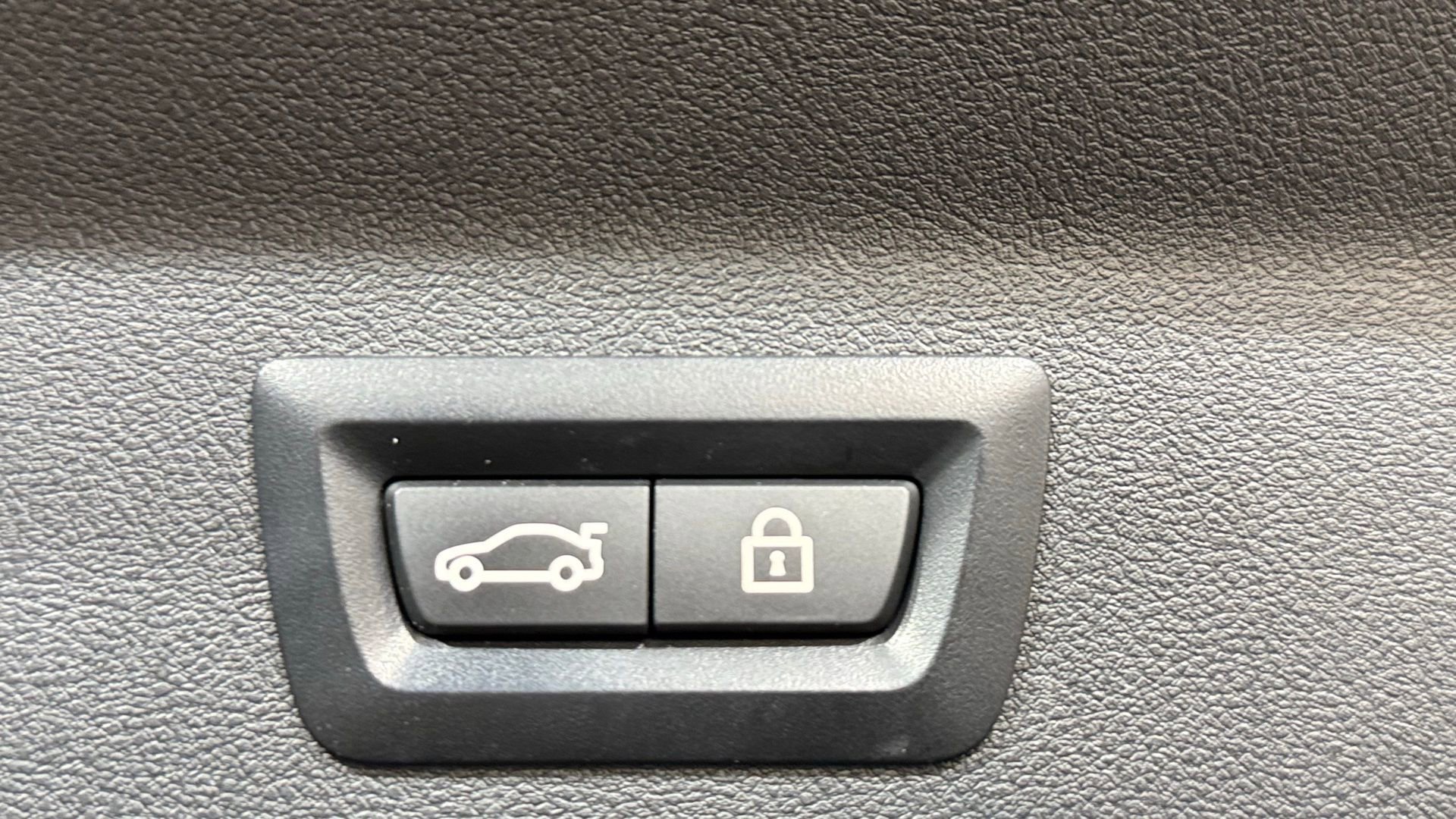 Used 2023 BMW X3 xDrive30i w/ Premium Package AWD/4WD image 26