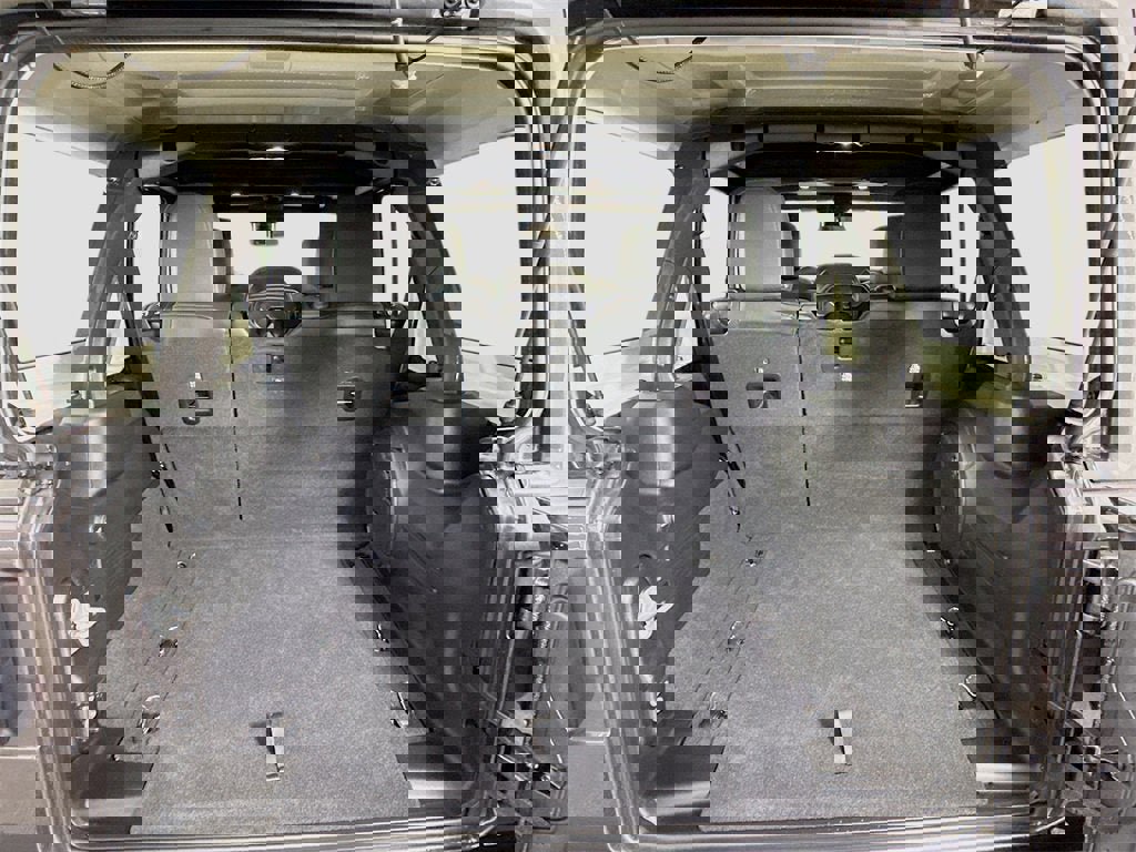 Used 2025 Jeep Wrangler Sahara w/ Safety Group image 17