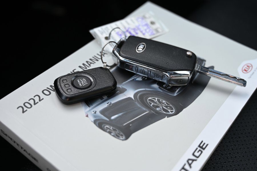 Used 2022 Kia Sportage Nightfall Edition image 31