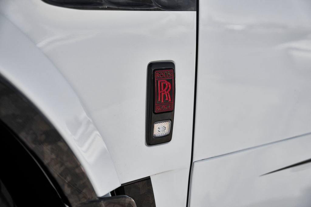 Used 2026 Rolls-Royce Cullinan AWD/4WD image 14
