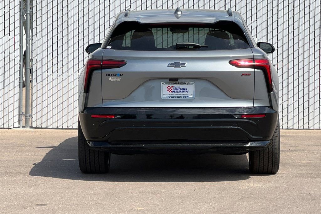 New 2025 Chevrolet Blazer EV RS image 5