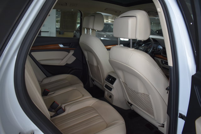 Used 2023 Audi Q5 2.0T Premium Plus w/ Premium Plus Package AWD/4WD image 25