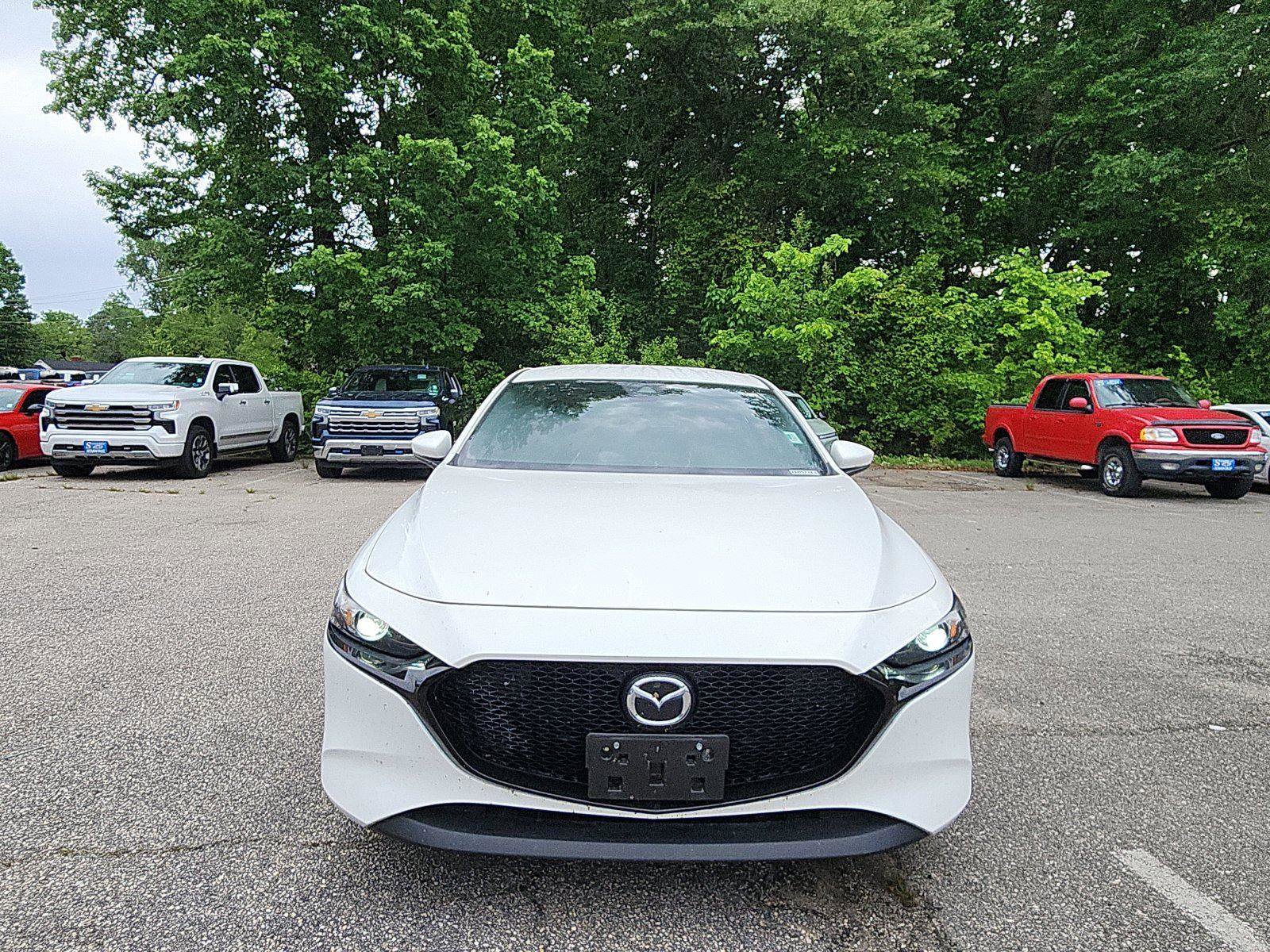 Used 2019 MAZDA MAZDA3 AWD Hatchback w/ Preferred Pkg image 8