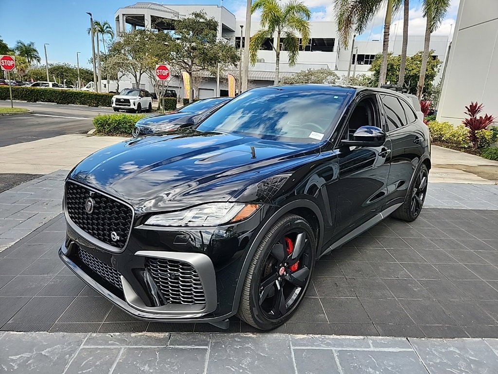 Used 2021 Jaguar F-PACE SVR image 15