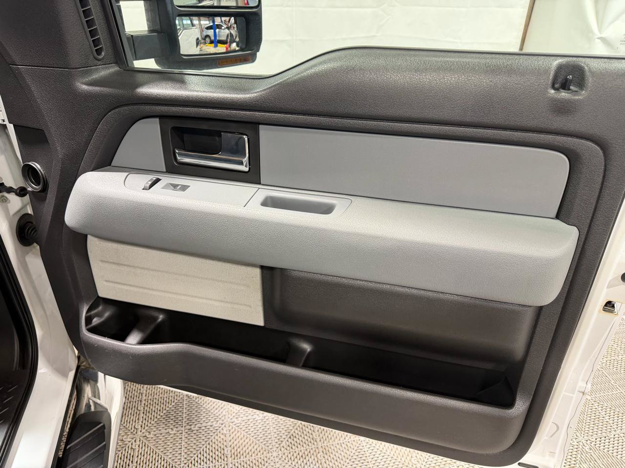 Used 2014 Ford F150 XLT AWD/4WD image 13