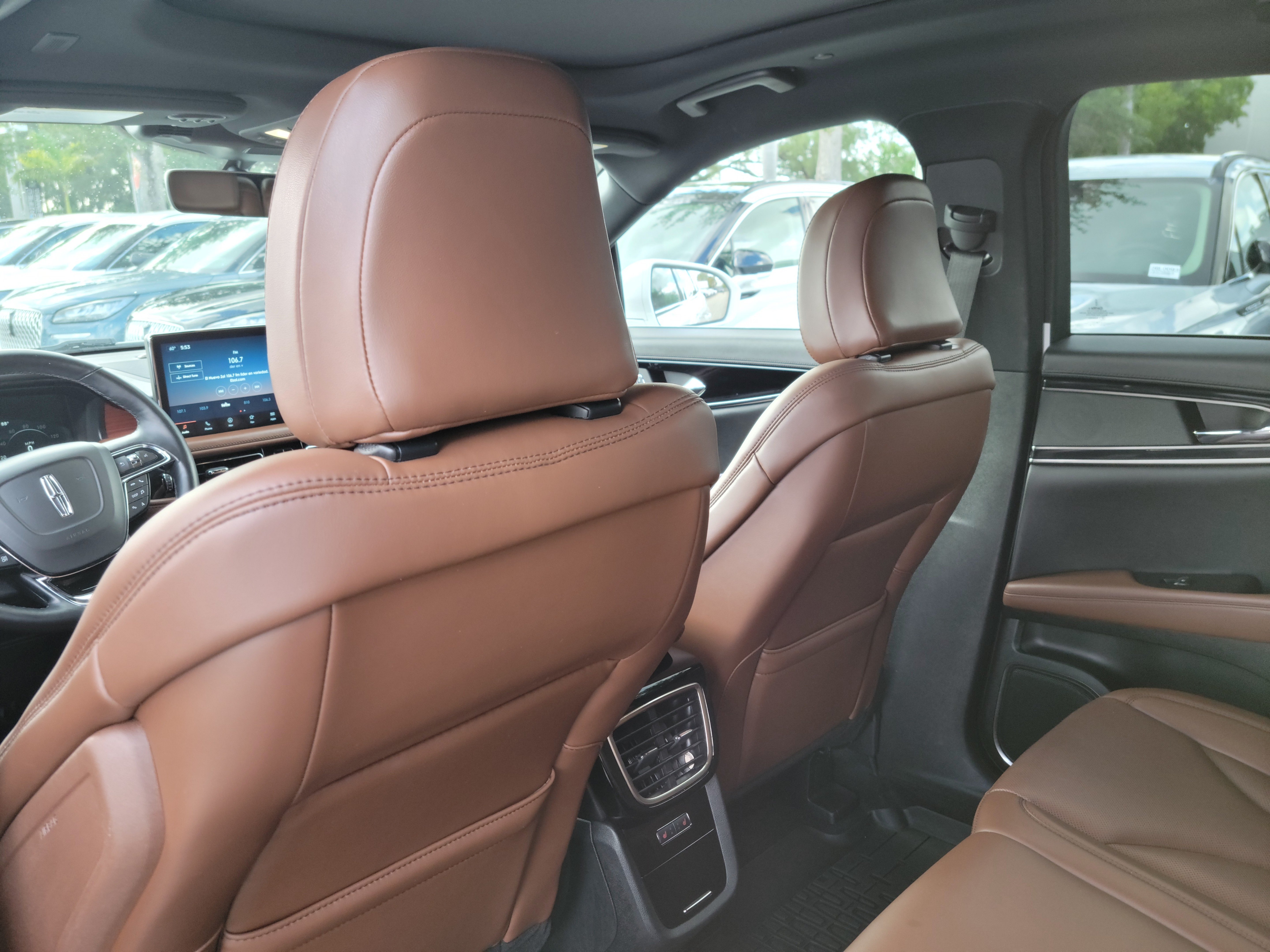 Used 2020 Lincoln Nautilus Reserve FWD image 11