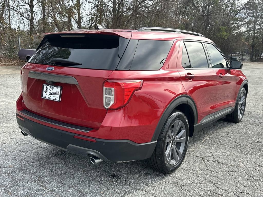 Used 2023 Ford Explorer XLT w/ Equipment Group 202A image 7