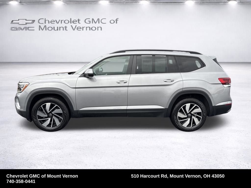 Used 2025 Volkswagen Atlas SE image 2