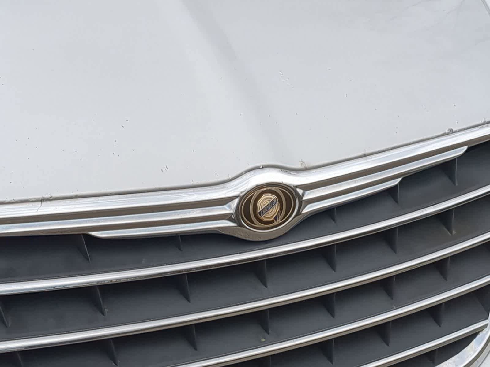 Used 2008 Chrysler Town & Country Touring image 12