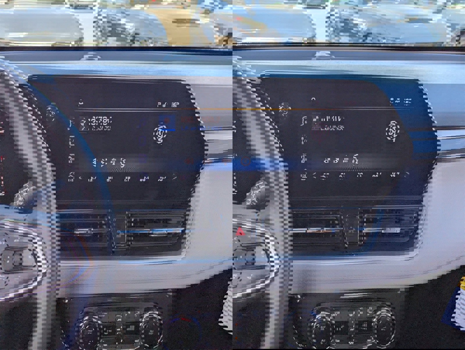 Used 2025 Chevrolet TrailBlazer LT w/ Convenience Package image 19