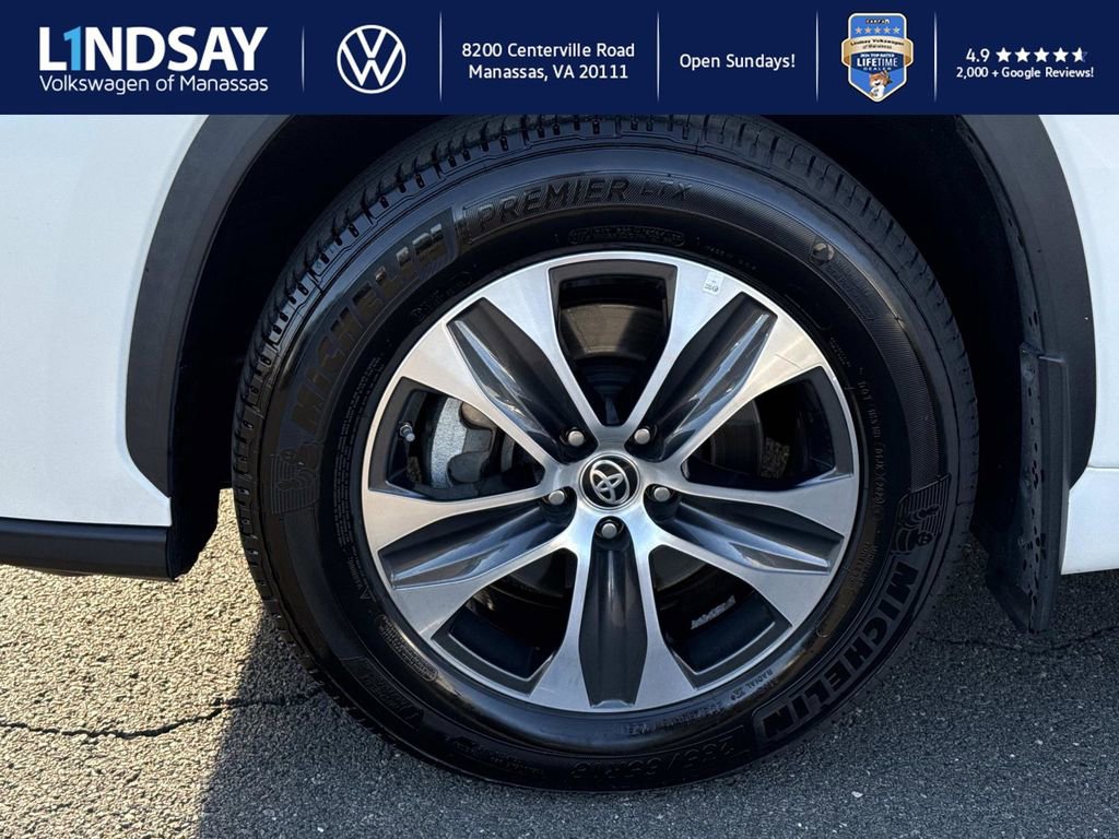 Used 2020 Toyota Highlander XLE image 7