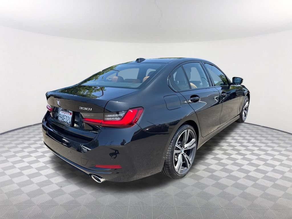 Certified 2023 BMW 330i Sedan w/ Premium Package RWD image 4