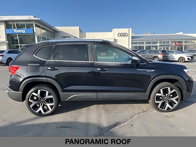 Used 2023 Volkswagen Taos SEL image 2