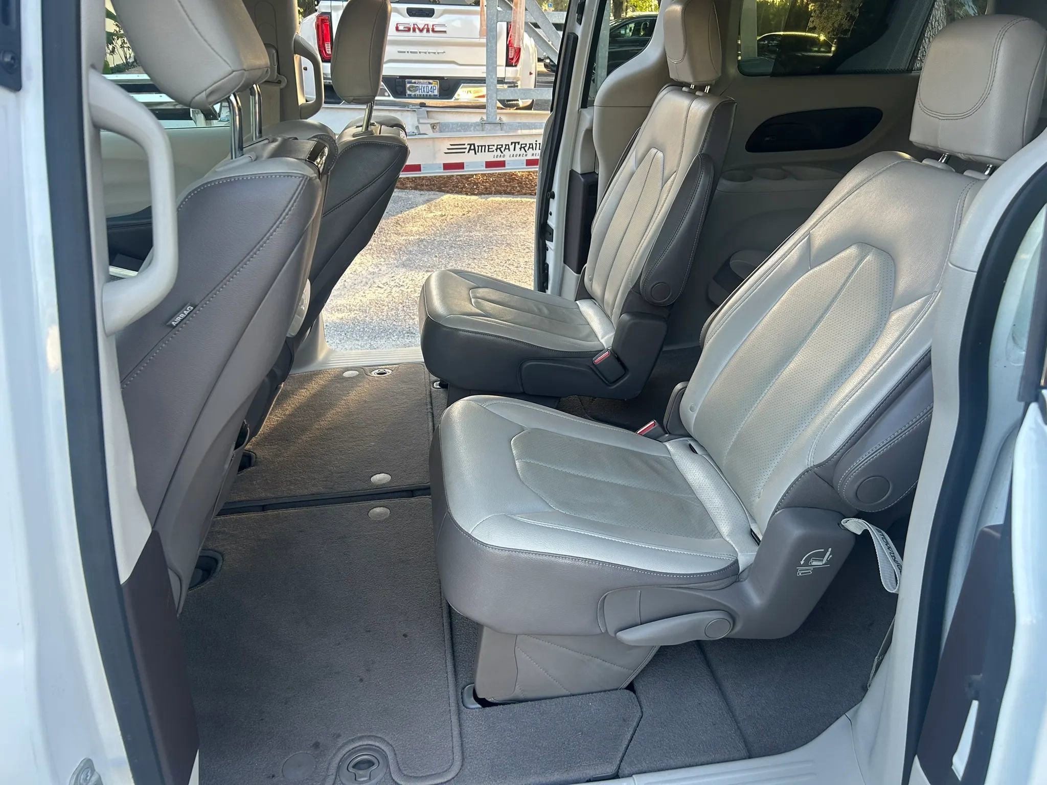 Used 2018 Chrysler Pacifica Touring-L Plus w/ Tire & Wheel Group FWD image 27