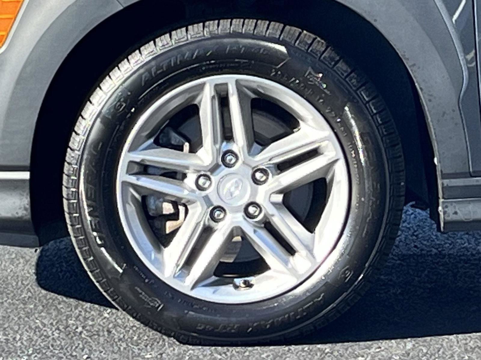 Used 2019 Hyundai Kona SE image 29