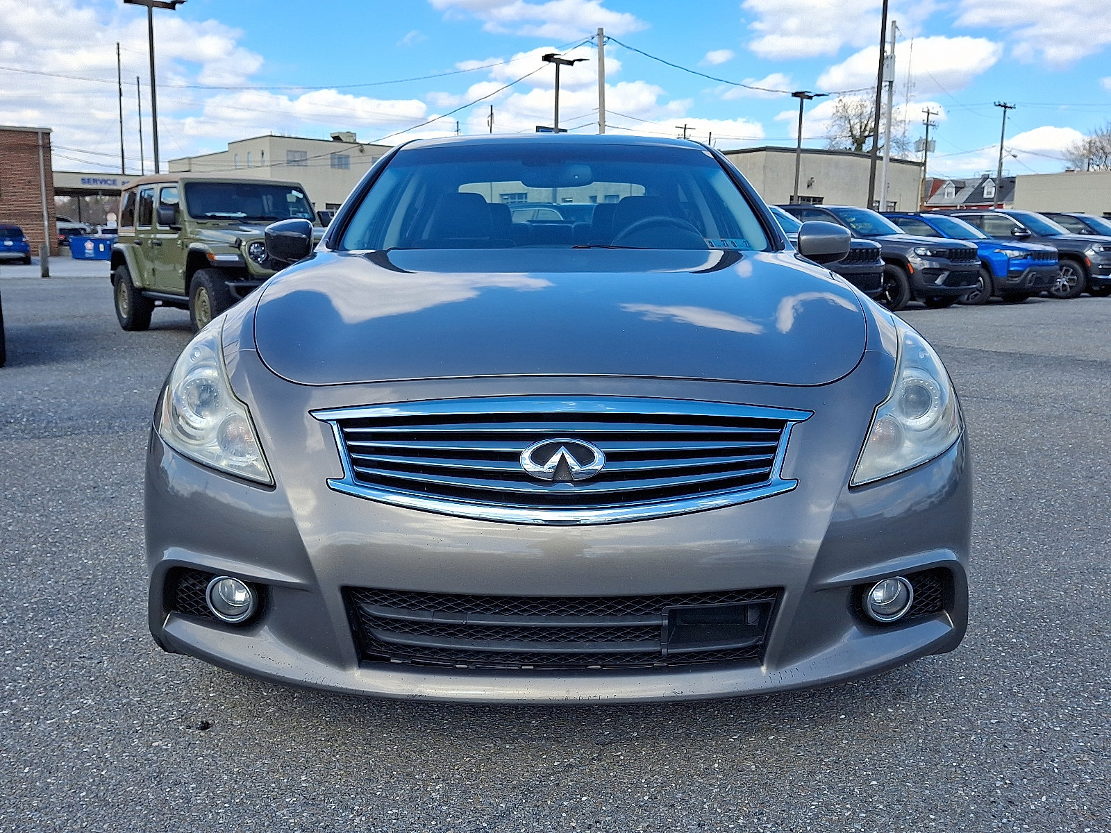 Used 2013 INFINITI G37 x w/ Premium Pkg AWD/4WD image 2