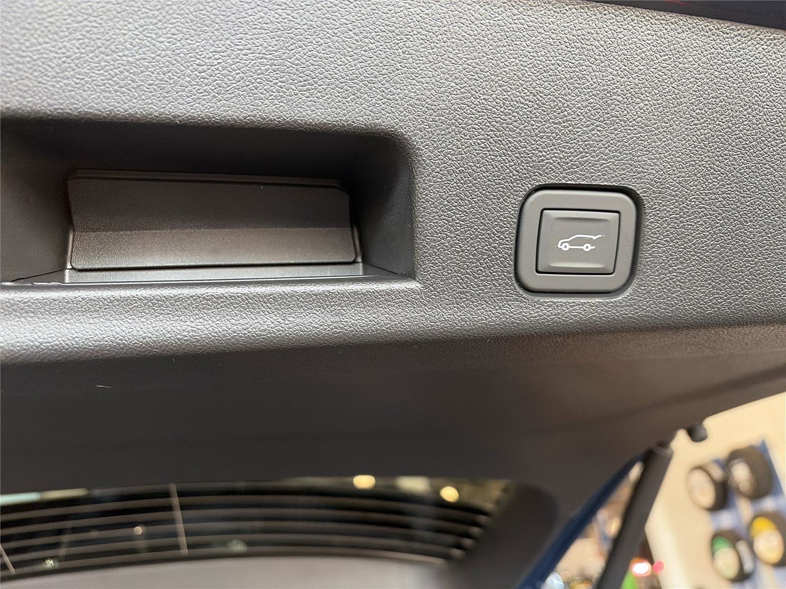 New 2026 Chevrolet Traverse LT w/ Driver Confidence Package image 6