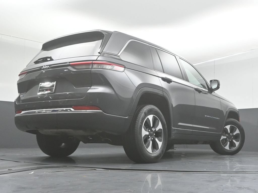 Used 2022 Jeep Grand Cherokee Limited 4xe AWD/4WD image 37