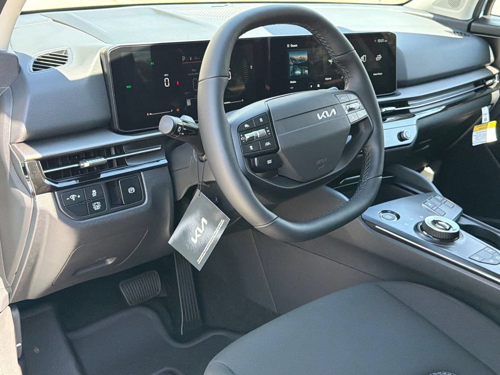 New 2027 Kia Sportage S FWD image 17