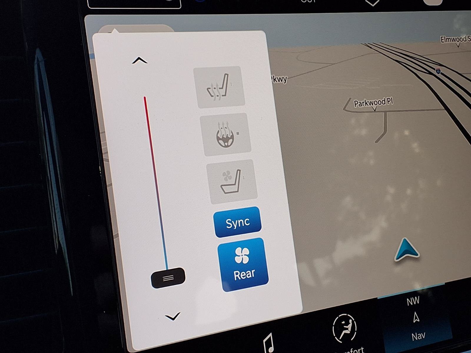 New 2027 Chrysler Pacifica Pinnacle AWD/4WD image 13