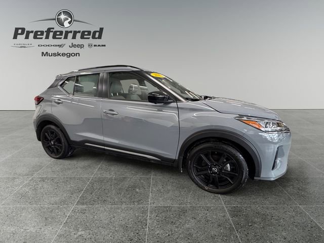 Used 2024 Nissan Kicks SR w/ SR Premium Package image 8