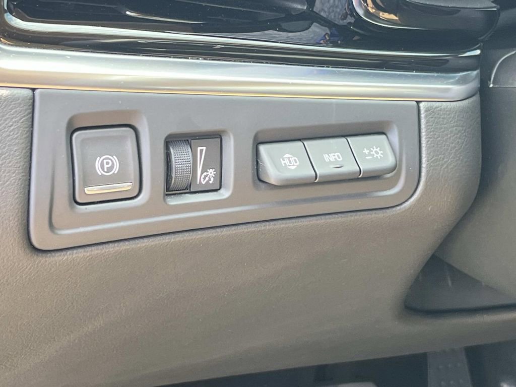 Certified 2025 Cadillac XT6 Premium Luxury w/ Platinum Package image 28