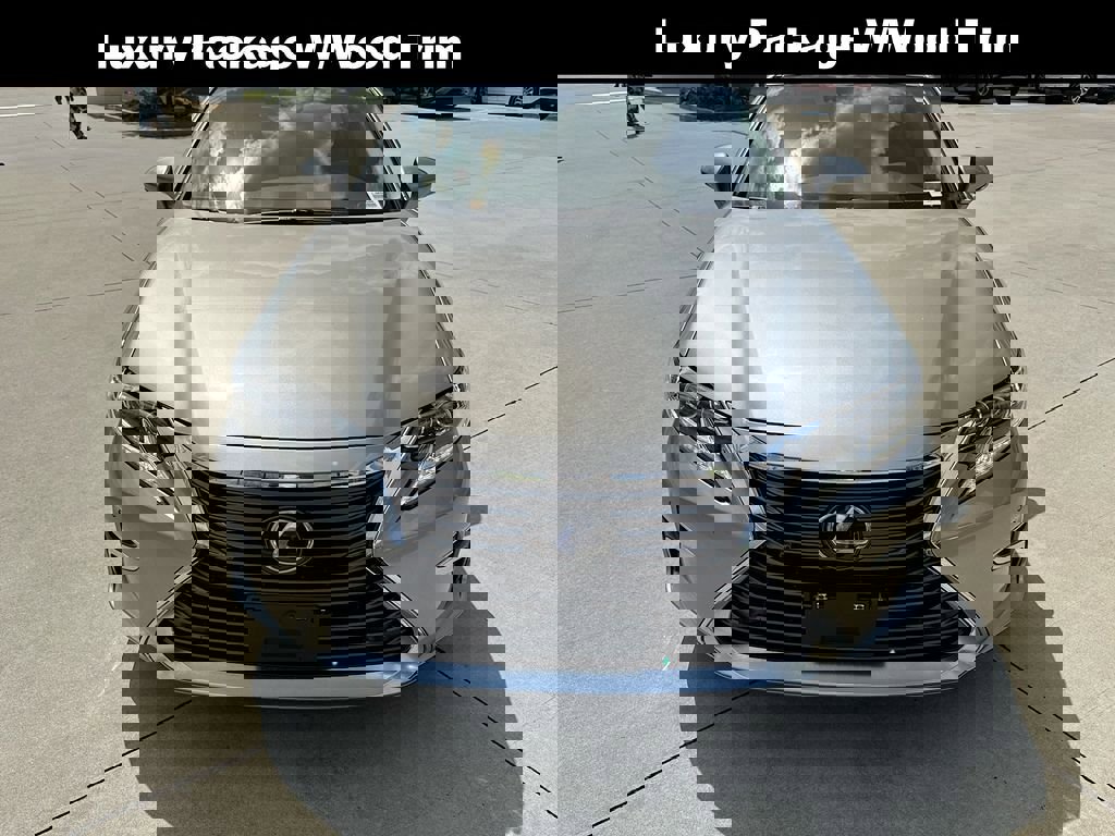 Used 2016 Lexus ES 350 w/ Luxury Package w/Wood Trim image 4