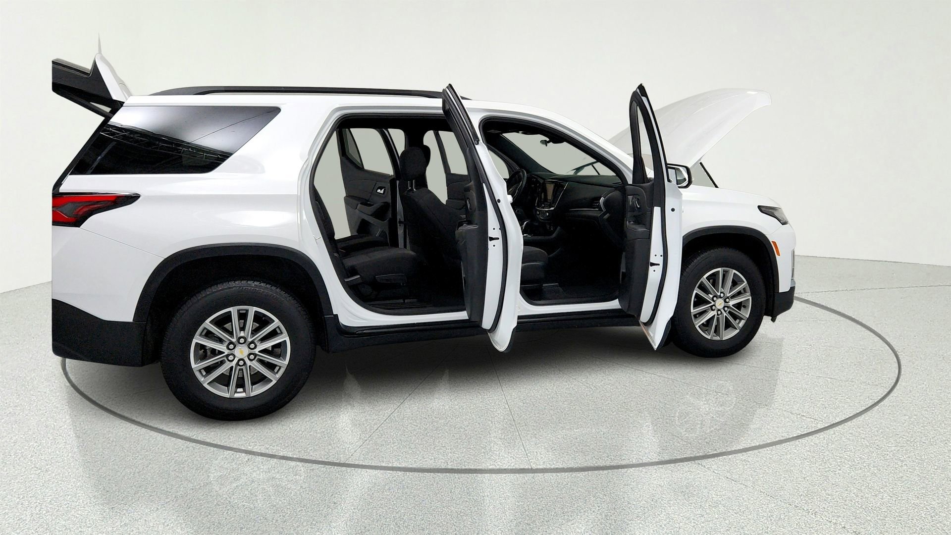 Used 2023 Chevrolet Traverse LT FWD image 13