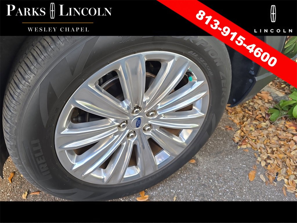 Used 2022 Ford Explorer Limited w/ Limited Technology Package image 9