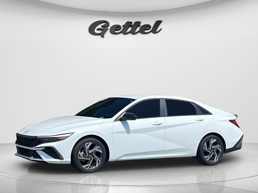 Used 2025 Hyundai Elantra SEL