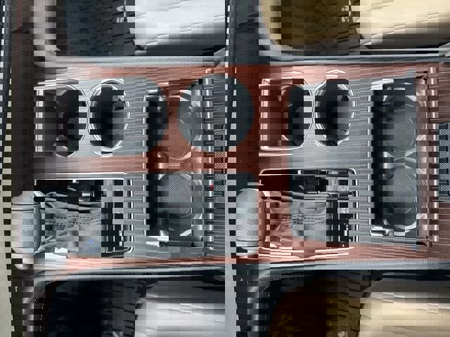 Certified 2024 Toyota Sienna XLE image 37