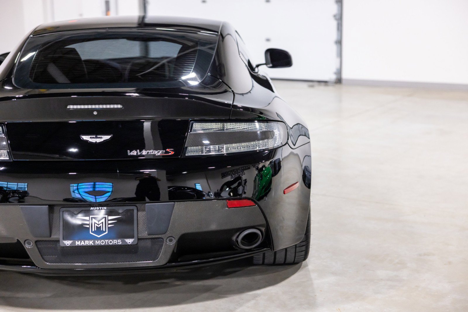 Used 2016 Aston Martin V12 Vantage S image 13