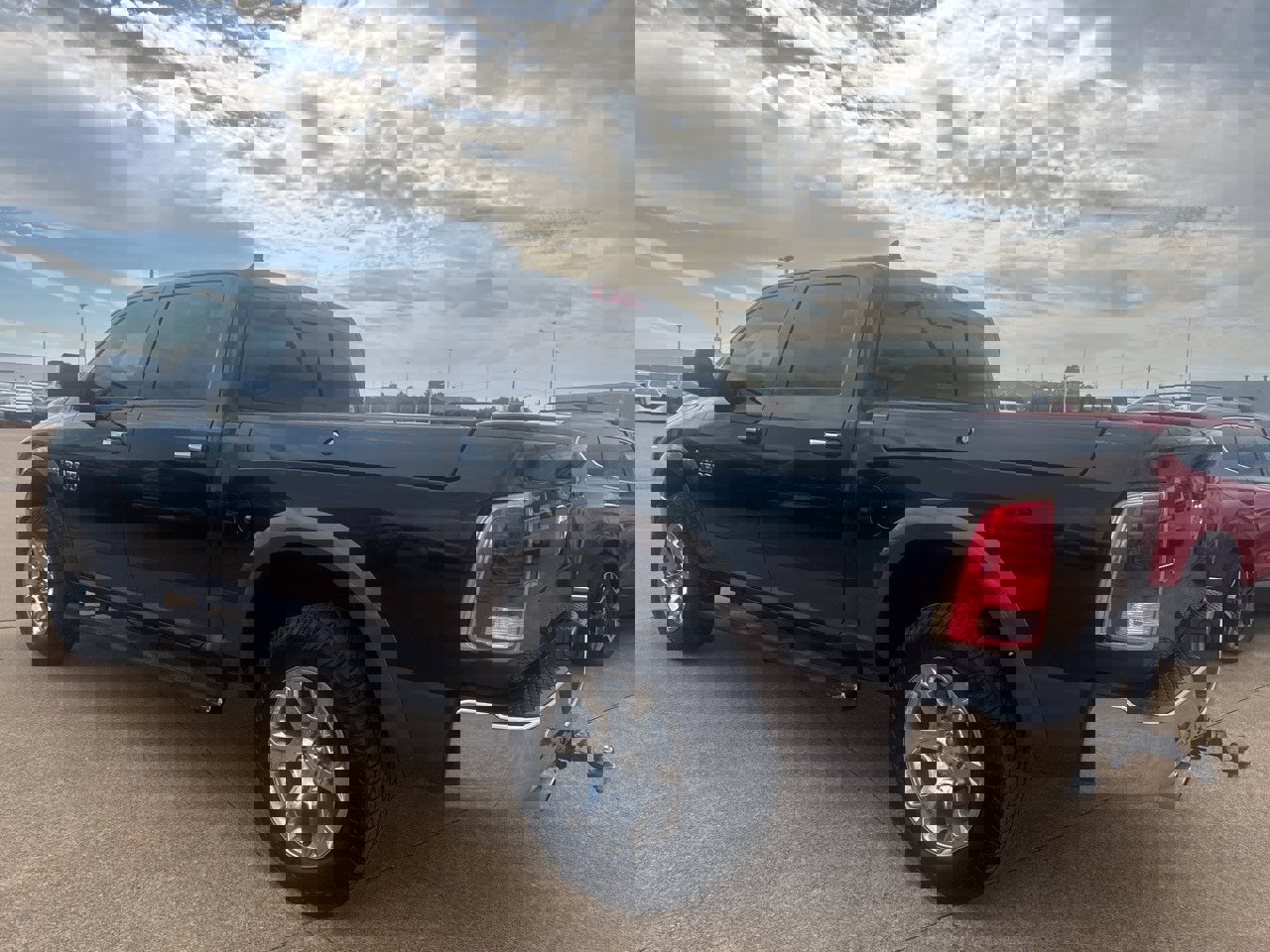 Used 2017 RAM 1500 Laramie image 5