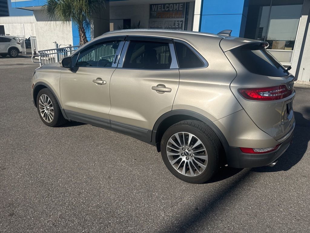 Used 2017 Lincoln MKC Reserve image 4