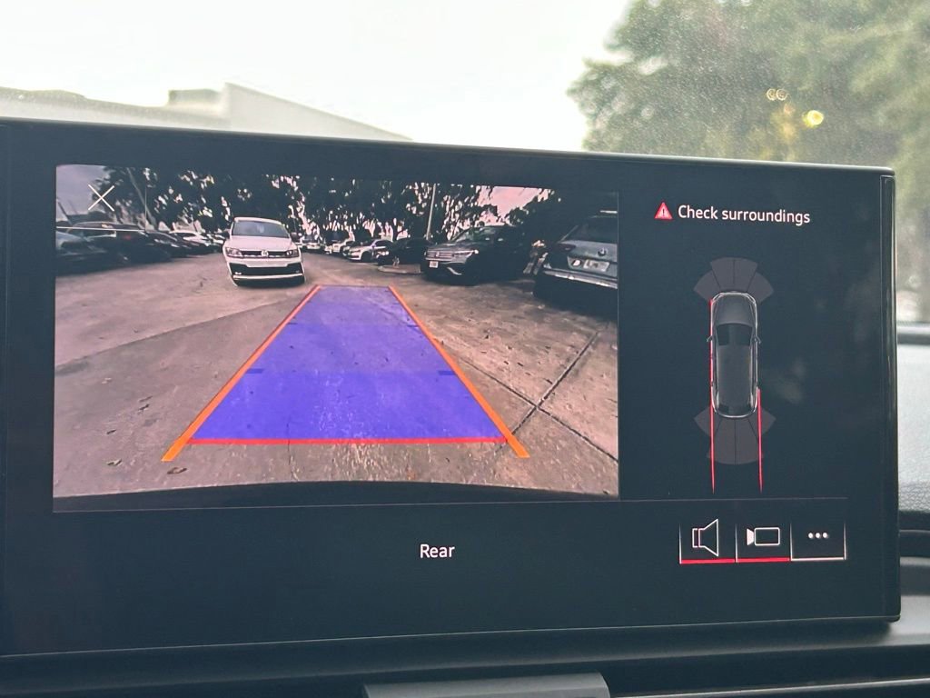 Used 2023 Audi Q5 2.0T Premium w/ Convenience Package image 18