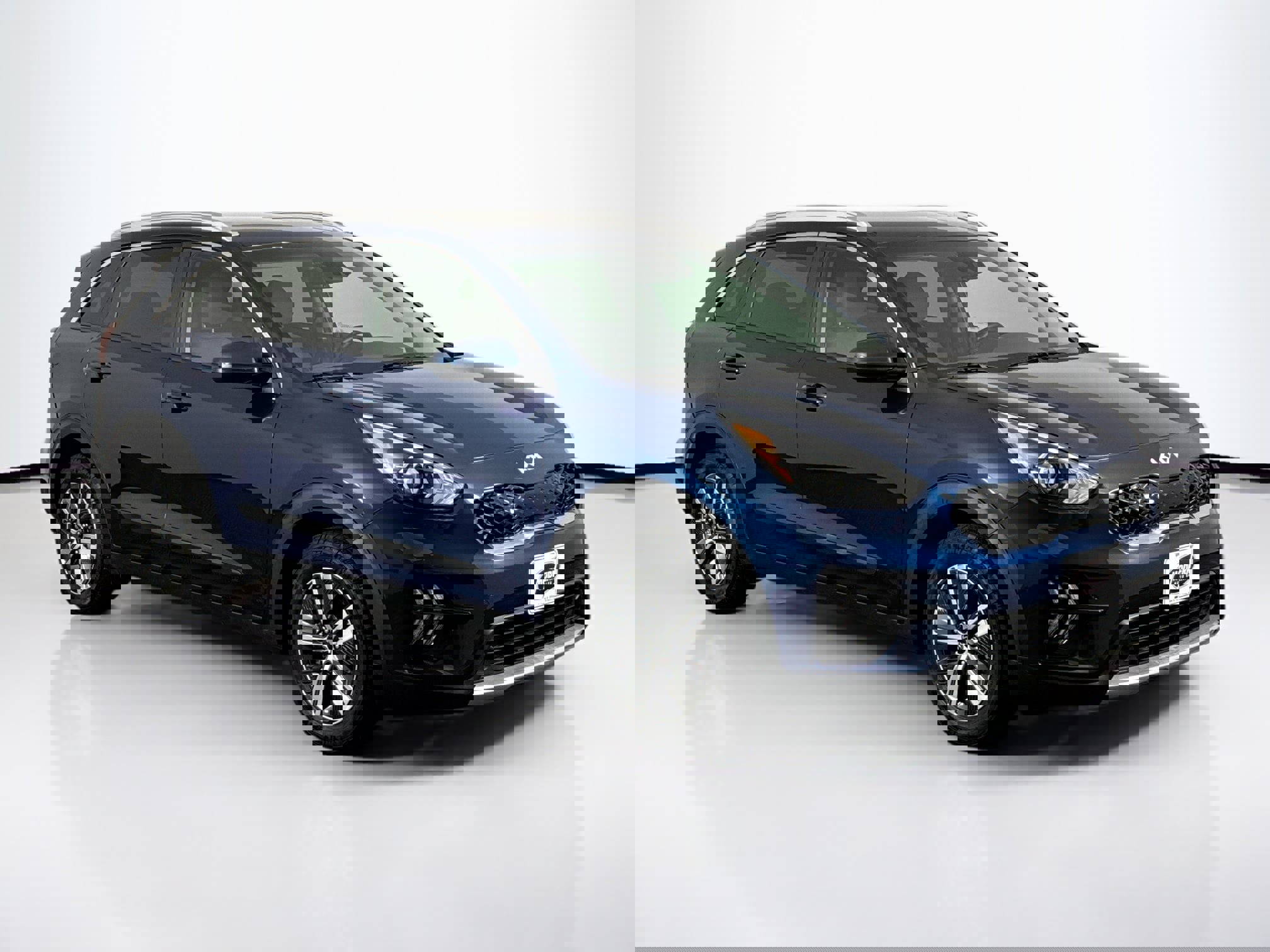 Used 2022 Kia Niro LXS image 2