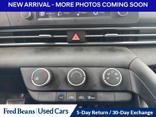 Used 2024 Hyundai Elantra SE FWD image 7